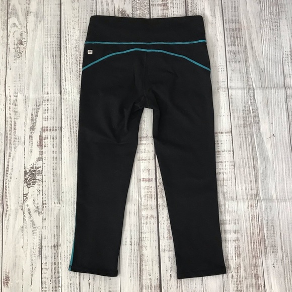 Fabletics Lima Capri. Size XSMALL. - Picture 3 of 5